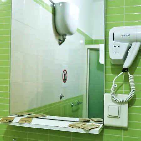 Serena ベッド・アンド・ブレックファスト カステッランマーレ・ディ・スタービア